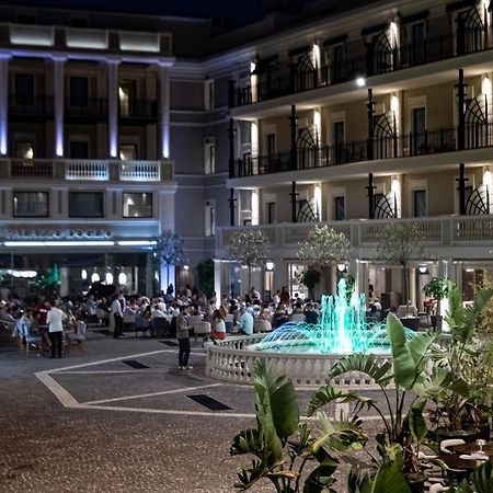 Palazzo Doglio Hotel Каляри Екстериор снимка The hotel's central courtyard