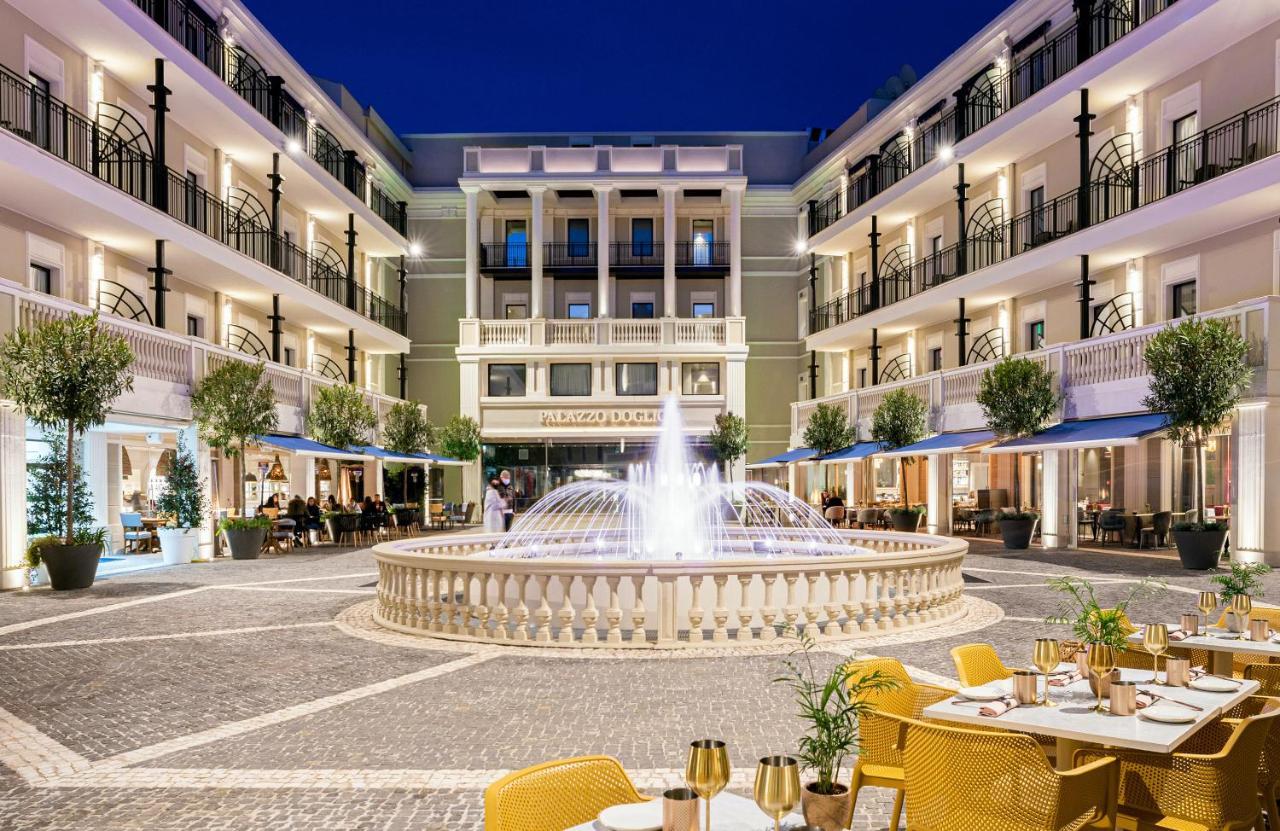 Palazzo Doglio Hotel Каляри Екстериор снимка The Hotel's courtyard