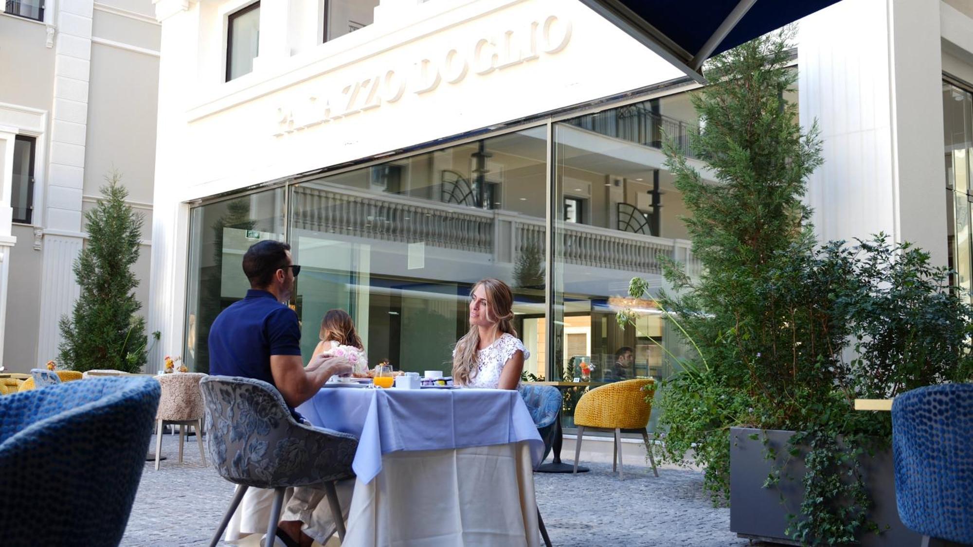 Palazzo Doglio Hotel Каляри Екстериор снимка Hotel